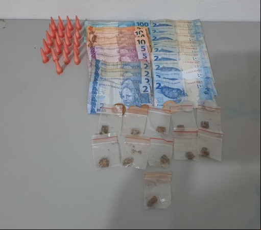 Tráfico de drogas do dia 15 de agosto}