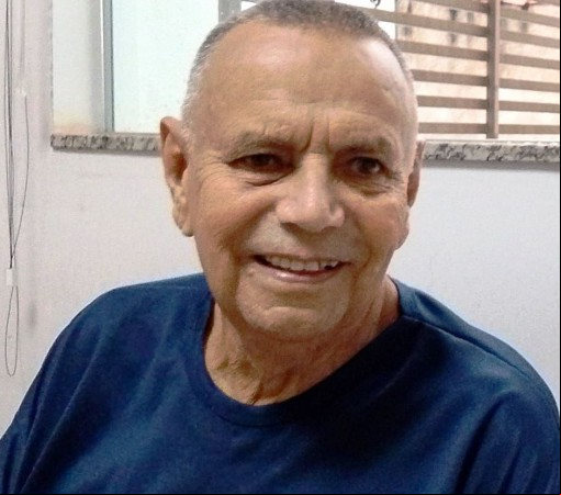 AGRADECIMENTO AOS AMIGOS}