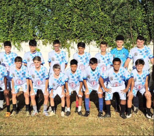 ENTREGA DOS NOVOS UNIFORMES DO LEMENSINHO}